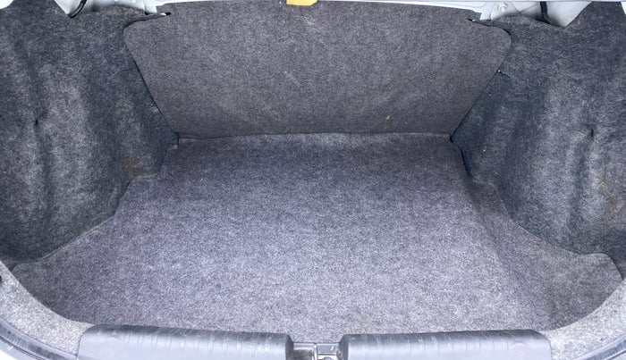 2014 Honda Amaze 1.2 SMT I VTEC, Petrol, Manual, 77,039 km, Boot Inside