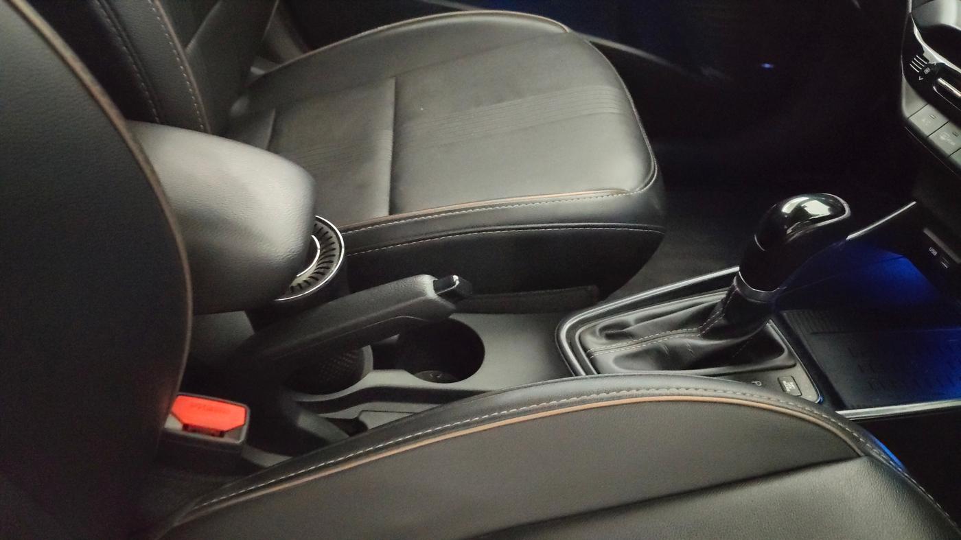 2021 Hyundai NEW I20 ASTA (O) 1.0 TURBO GDI DCT, Petrol, Automatic, 45,194 km, Gear Lever