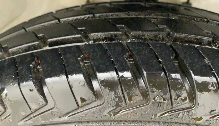 2022 Maruti Alto K10 LXI, Petrol, Manual, 1,063 km, Right Front Tyre Tread
