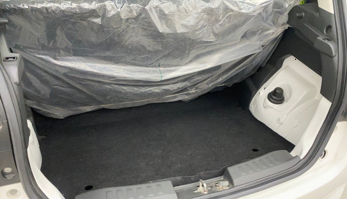 2022 Maruti Alto K10 LXI, Petrol, Manual, 1,063 km, Dicky (Boot door) - Parcel tray missing