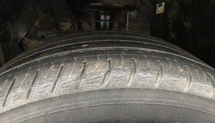 2019 Maruti Vitara Brezza VDI, Diesel, Manual, 69,805 km, Left Front Tyre Tread