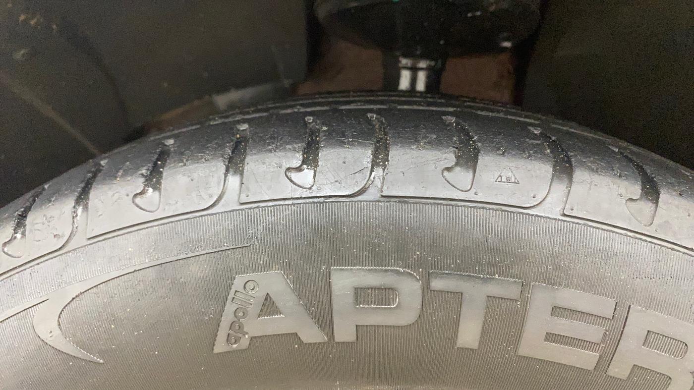 2019 Renault Duster RXS PETROL, Petrol, Manual, 40,770 km, Left Front Tyre Tread