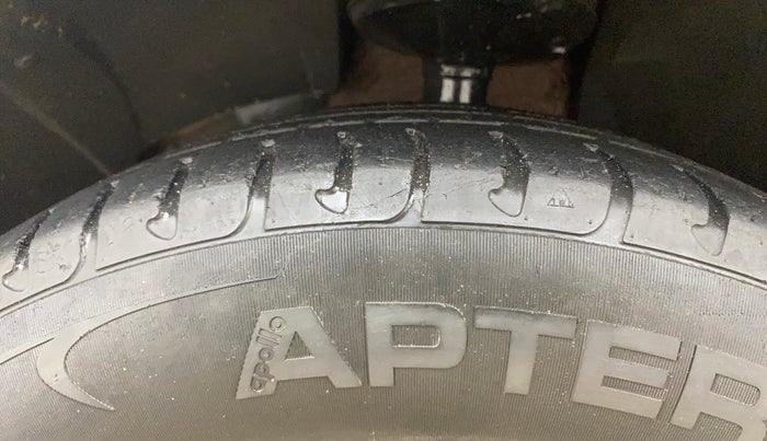 2019 Renault Duster RXS PETROL, Petrol, Manual, 40,770 km, Left Front Tyre Tread