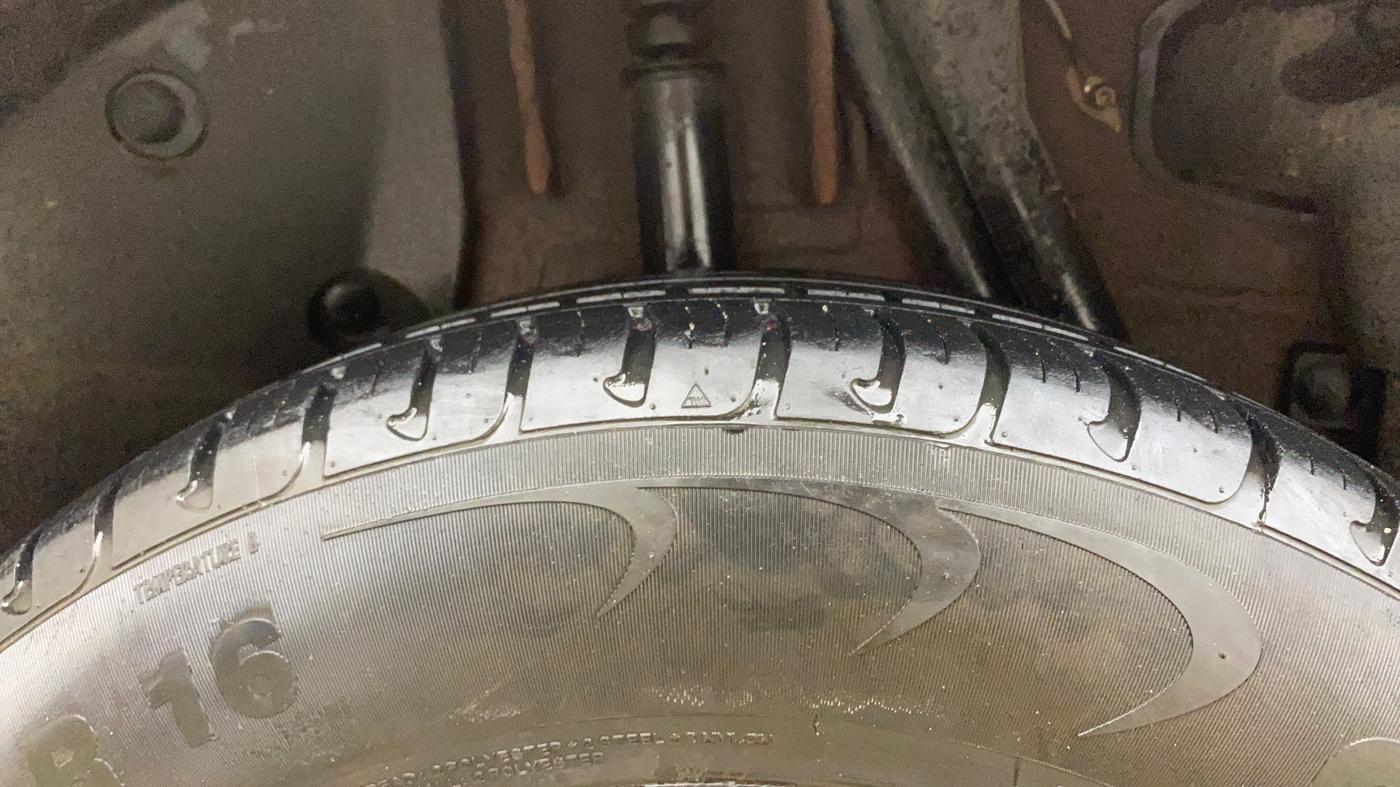 2019 Renault Duster RXS PETROL, Petrol, Manual, 40,770 km, Right Rear Tyre Tread