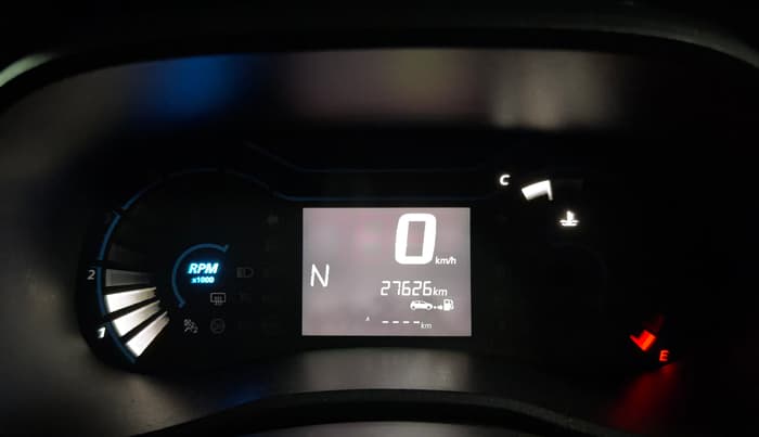 2022 Renault Kwid RXT 1.0 AMT, Petrol, Automatic, 27,613 km, Odometer Image