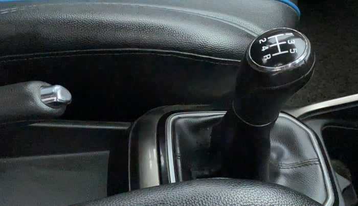 2017 Maruti IGNIS ALPHA 1.2, Petrol, Manual, 64,694 km, Gear Lever