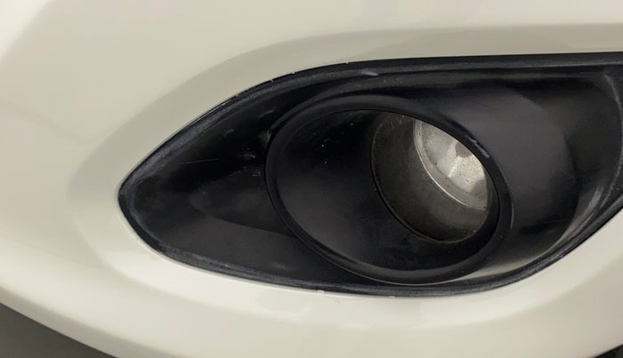 2014 Maruti Swift Dzire ZDI, Diesel, Manual, 76,494 km, Left fog light - Not working