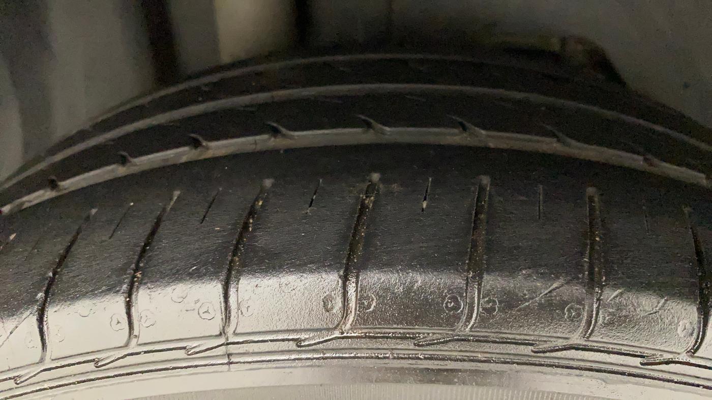 2019 Ford FREESTYLE TITANIUM 1.2 PETROL, Petrol, Manual, 39,320 km, Right Rear Tyre Tread
