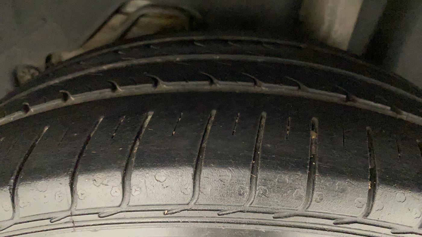 2019 Ford FREESTYLE TITANIUM 1.2 PETROL, Petrol, Manual, 39,320 km, Left Rear Tyre Tread