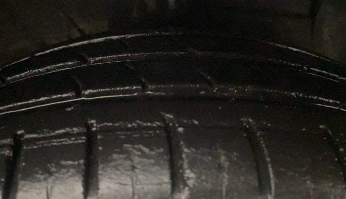 2019 Hyundai GRAND I10 NIOS MAGNA AMT 1.2 KAPPA VTVT, Petrol, Automatic, 24,867 km, Right Front Tyre Tread