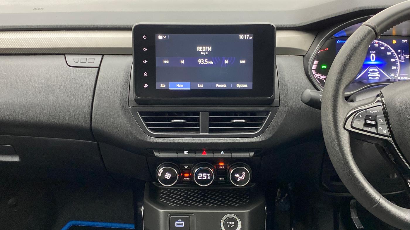 2021 Renault Kiger RXZ 1.0 MT, Petrol, Manual, 8,434 km, Air Conditioner