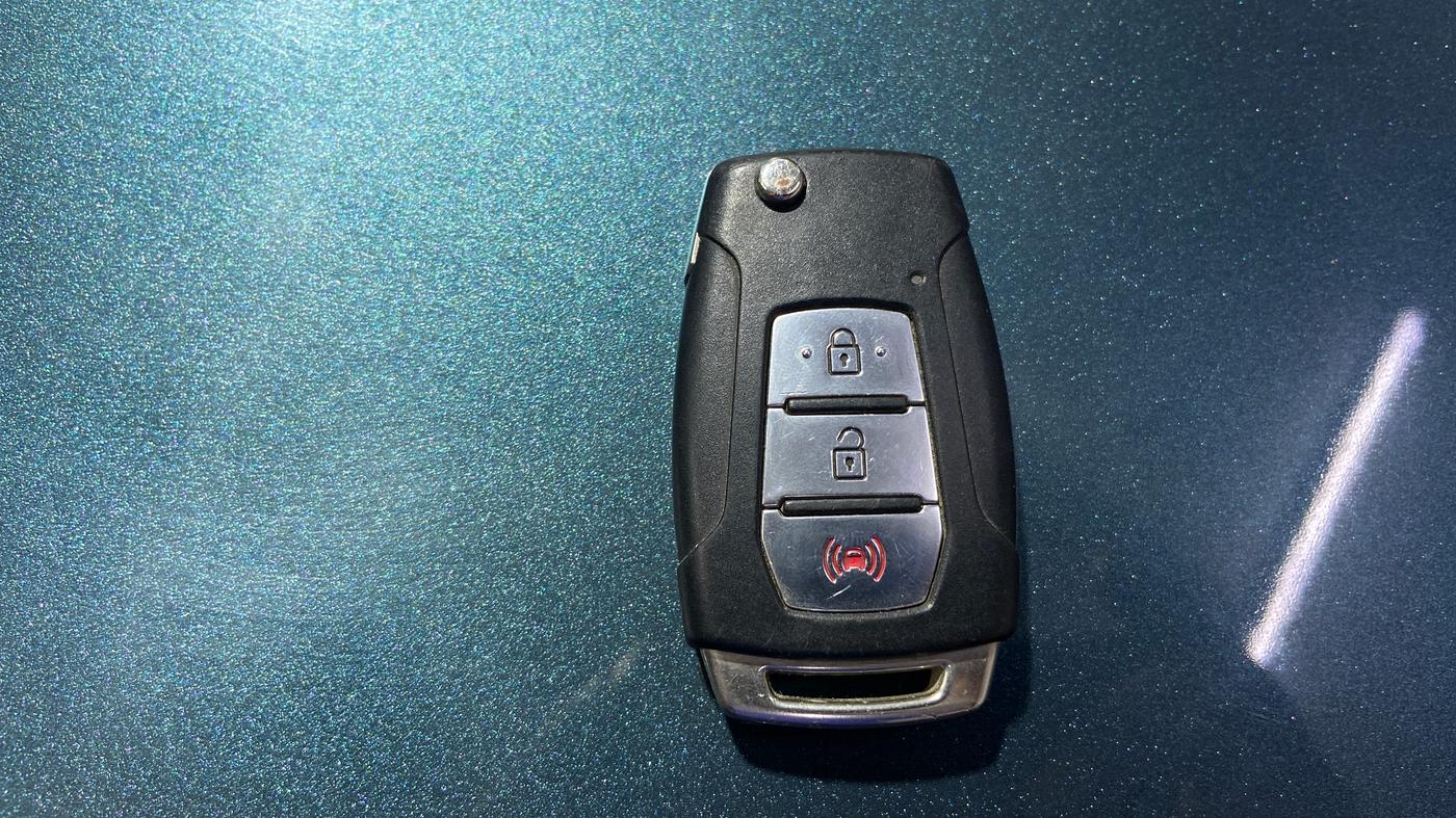 2021 Mahindra XUV300 W8 (O) 1.2 PETROL AMT, Petrol, Automatic, 91,580 km, Key Close Up