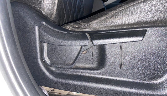 2022 Hyundai Creta E 1.5 DIESEL, Diesel, Manual, 86,358 km, Driver Side Adjustment Panel