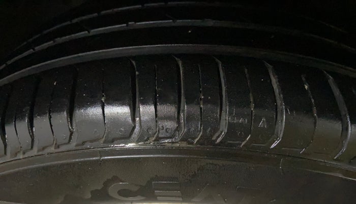 2022 Hyundai Creta E 1.5 DIESEL, Diesel, Manual, 86,358 km, Left Front Tyre Tread