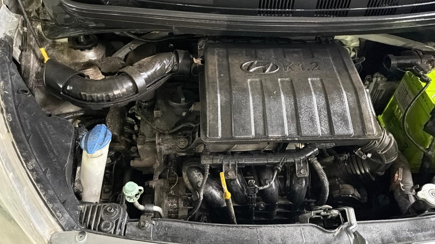 2018 Hyundai Grand i10 MAGNA AT 1.2 KAPPA VTVT, Petrol, Automatic, 56,890 km, Engine View - Right
