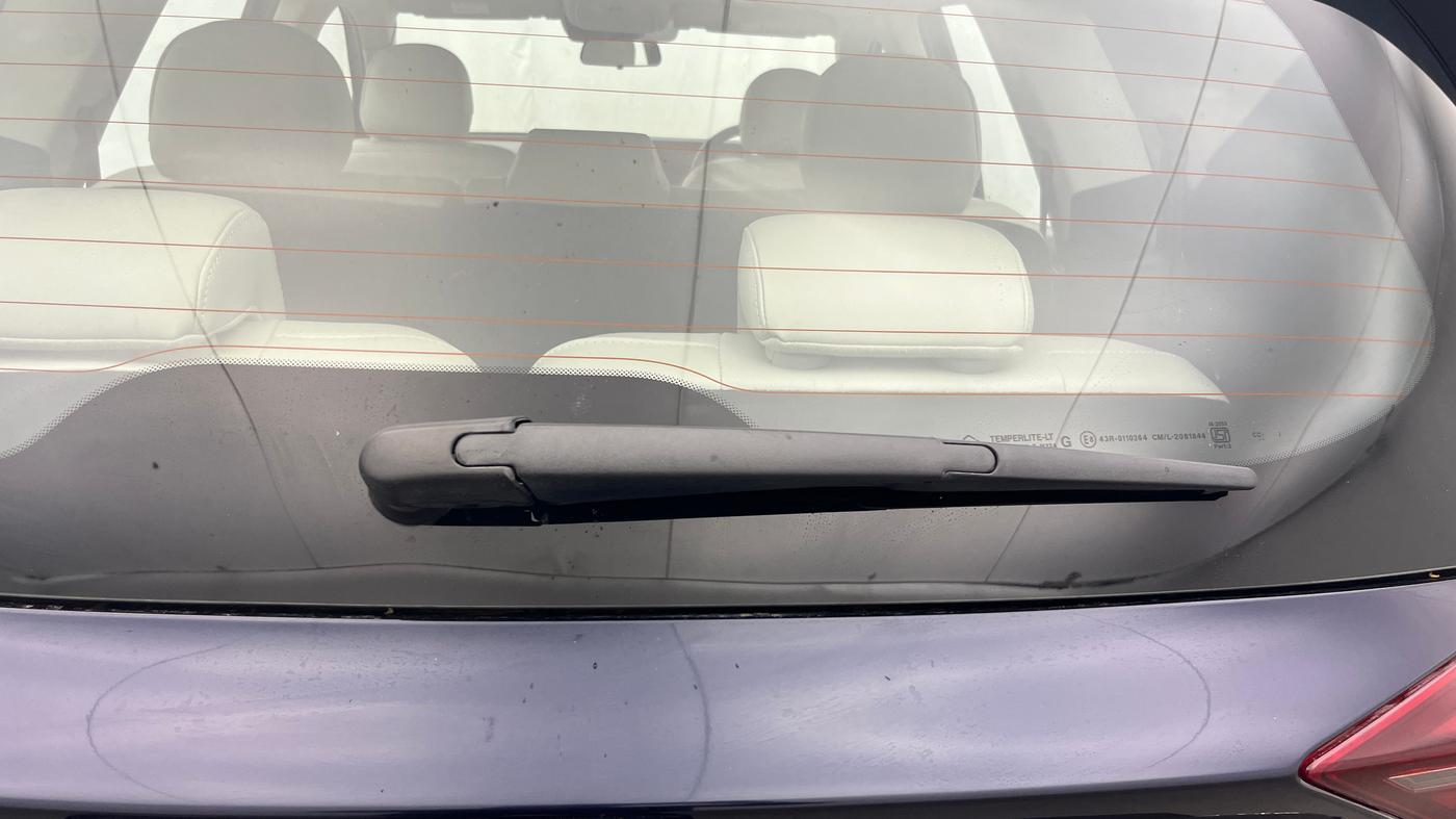 2023 Mahindra XUV700 AX 7 LUXURY P AT 7 STR, Petrol, Automatic, 36,778 km, Rear Wiper