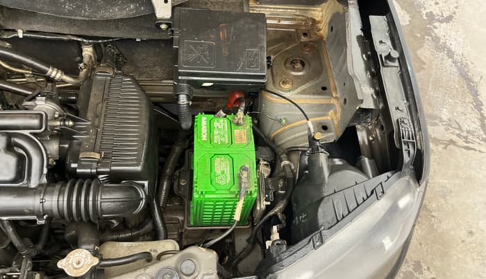2018 Renault Kwid RXT 1.0 (O), Petrol, Manual, 36,831 km, Engine View - Left
