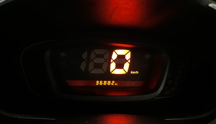 2018 Renault Kwid RXT 1.0 (O), Petrol, Manual, 36,831 km, Odometer Image