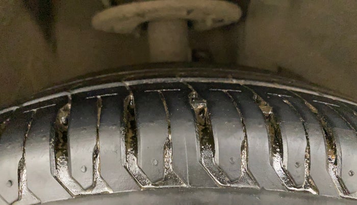 2023 Maruti Swift ZXI, Petrol, Manual, 19,083 km, Right Front Tyre Tread