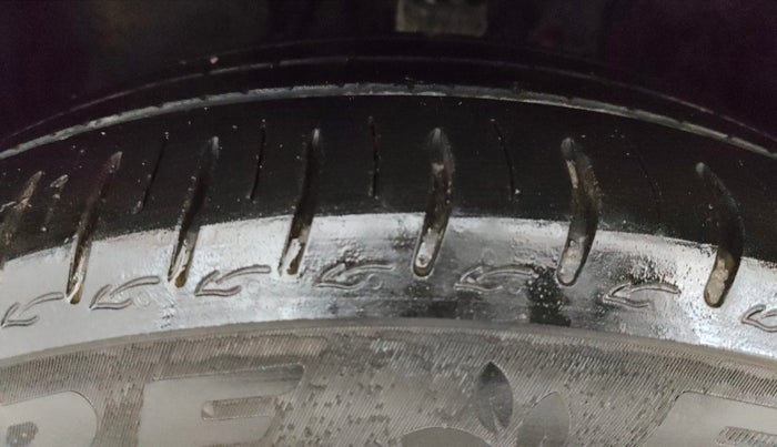 2023 Tata ALTROZ XZA PLUS DARK EDTION, Petrol, Automatic, 20,235 km, Left Front Tyre Tread