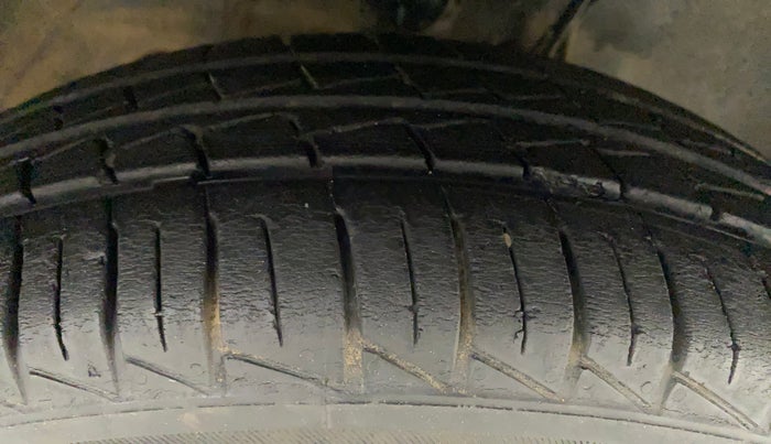 2022 Maruti Alto LXI O, Petrol, Manual, 21,359 km, Right Front Tyre Tread