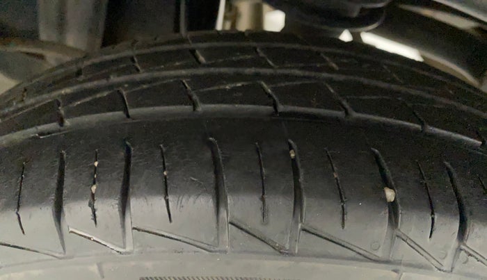 2022 Maruti Alto LXI O, Petrol, Manual, 21,359 km, Left Rear Tyre Tread