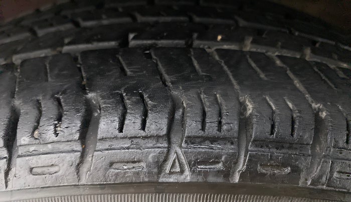 2014 Hyundai Xcent S 1.2 OPT, Petrol, Manual, 41,694 km, Right Front Tyre Tread