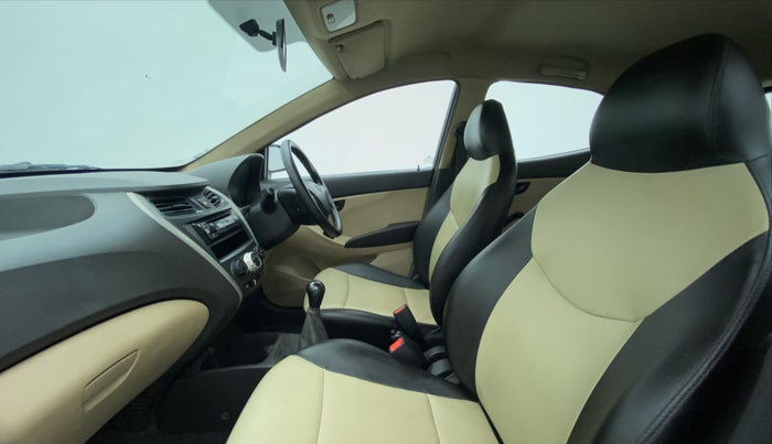 2015 Hyundai Eon ERA +, Petrol, Manual, 48,485 km, Right Side Front Door Cabin