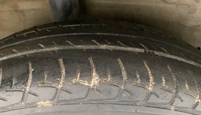 2016 Maruti Celerio ZXI AMT, Petrol, Automatic, 37,104 km, Right Rear Tyre Tread