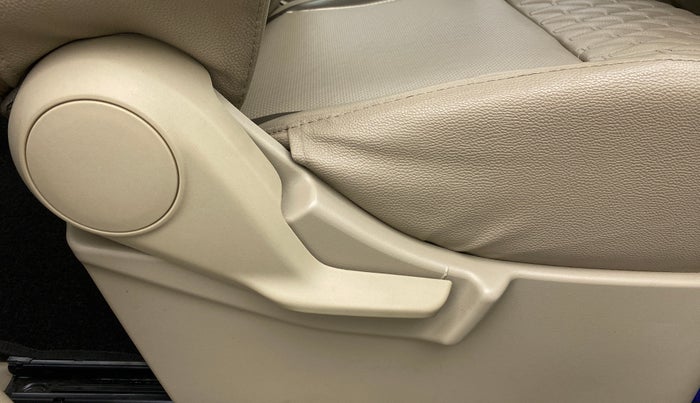 2021 Maruti Ertiga VXI SHVS, Petrol, Manual, 7,900 km, Driver Side Adjustment Panel