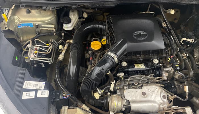 2023 Tata NEXON XZA PLUS LUX SUNROOF KAZIRANGA PETROL, Petrol, Automatic, 41,168 km, Engine View - Right
