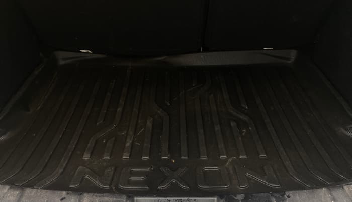 2023 Tata NEXON XZA PLUS LUX SUNROOF KAZIRANGA PETROL, Petrol, Automatic, 41,168 km, Boot Inside