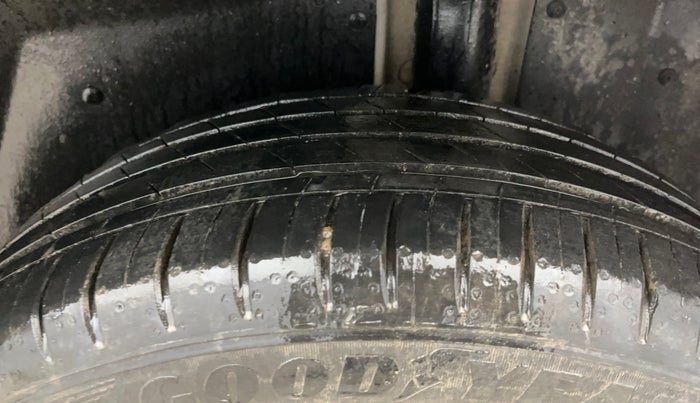 2023 MG HECTOR SAVVY PRO 1.5 TURBO CVT PETROL, Petrol, Automatic, 70,044 km, Left Rear Tyre Tread