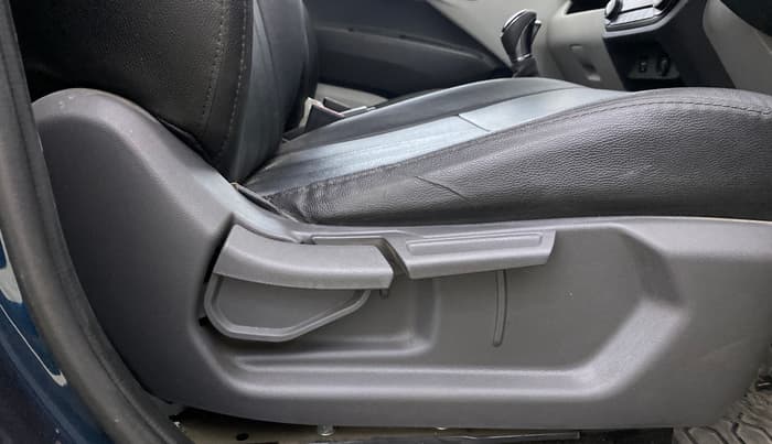 2020 Hyundai GRAND I10 NIOS SPORTZ AMT 1.2 KAPPA VTVT, Petrol, Automatic, 24,417 km, Driver Side Adjustment Panel
