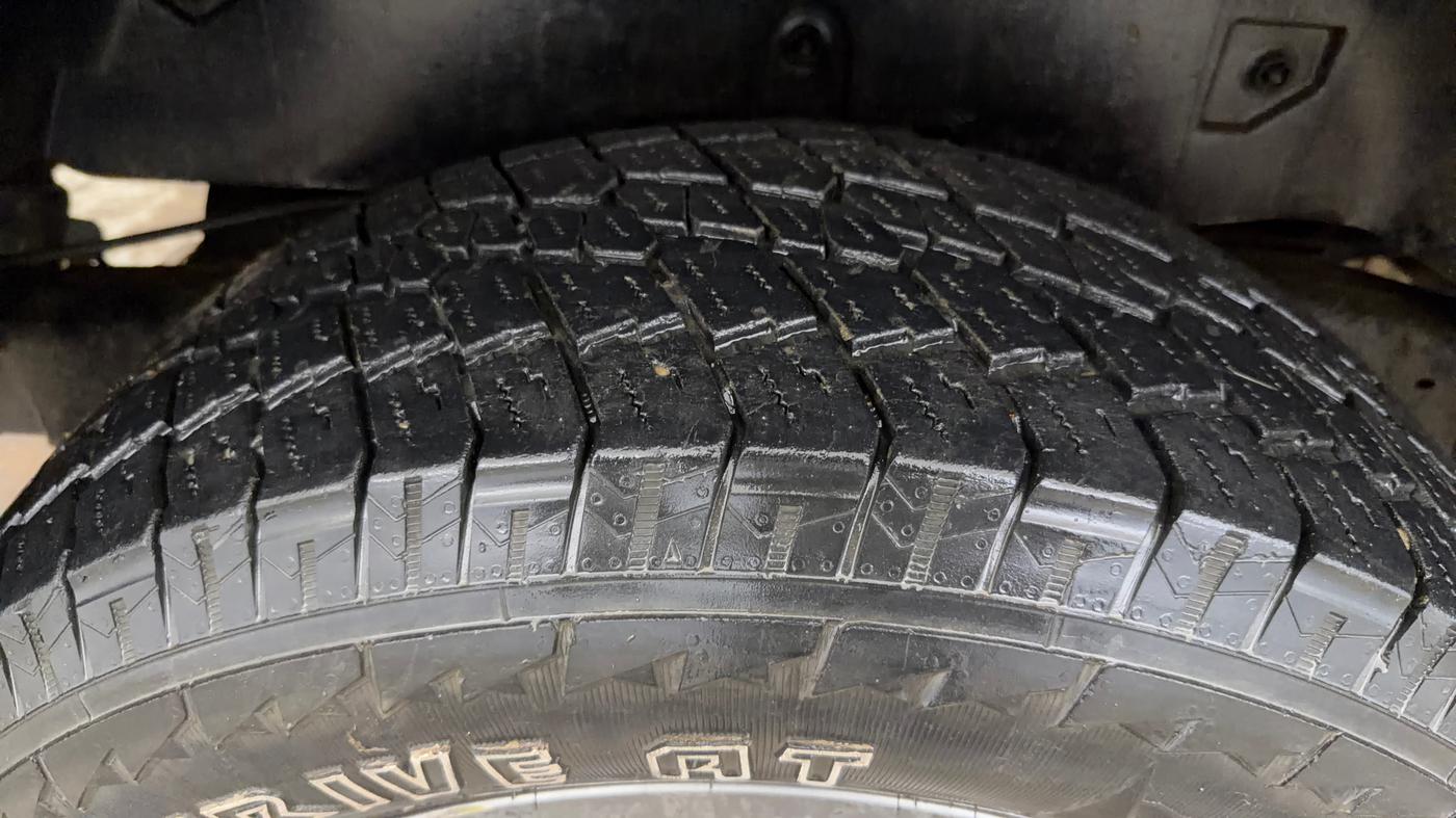 2022 Mahindra Thar LX PETROL HT 4WD AT, Petrol, Automatic, 36,737 km, Right Rear Tyre Tread