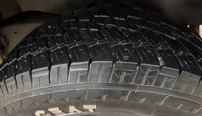 2022 Mahindra Thar LX PETROL HT 4WD AT, Petrol, Automatic, 36,737 km, Left Rear Tyre Tread