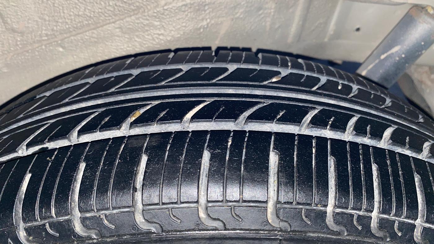 2017 Maruti Wagon R 1.0 VXI AMT, Petrol, Automatic, 47,347 km, Left Rear Tyre Tread