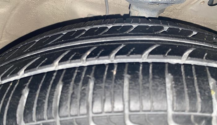 2017 Maruti Wagon R 1.0 VXI AMT, Petrol, Automatic, 47,347 km, Right Front Tyre Tread