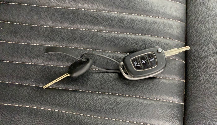 2018 Hyundai Elite i20 ASTA 1.2, Petrol, Manual, 1,32,167 km, Key Close Up