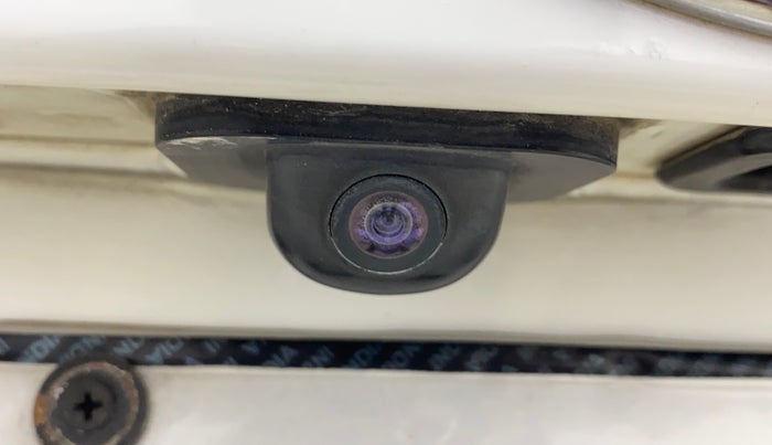 2018 Hyundai Elite i20 ASTA 1.2, Petrol, Manual, 1,32,167 km, Parking Camera