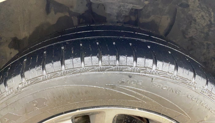 2018 Hyundai Elite i20 ASTA 1.2, Petrol, Manual, 1,32,167 km, Right Front Tyre Tread