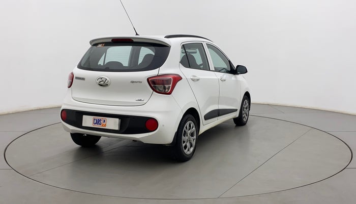 2019 Hyundai Grand i10 SPORTZ 1.2 KAPPA VTVT, Petrol, Manual, 30,515 km, Right Back Diagonal