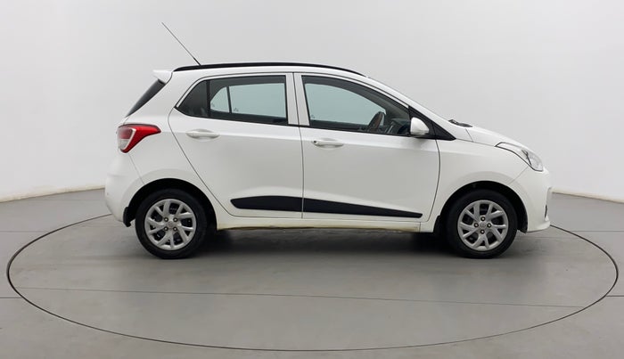 2019 Hyundai Grand i10 SPORTZ 1.2 KAPPA VTVT, Petrol, Manual, 30,515 km, Right Side View