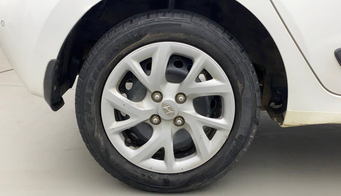 2019 Hyundai Grand i10 SPORTZ 1.2 KAPPA VTVT, Petrol, Manual, 30,515 km, Right Rear Wheel