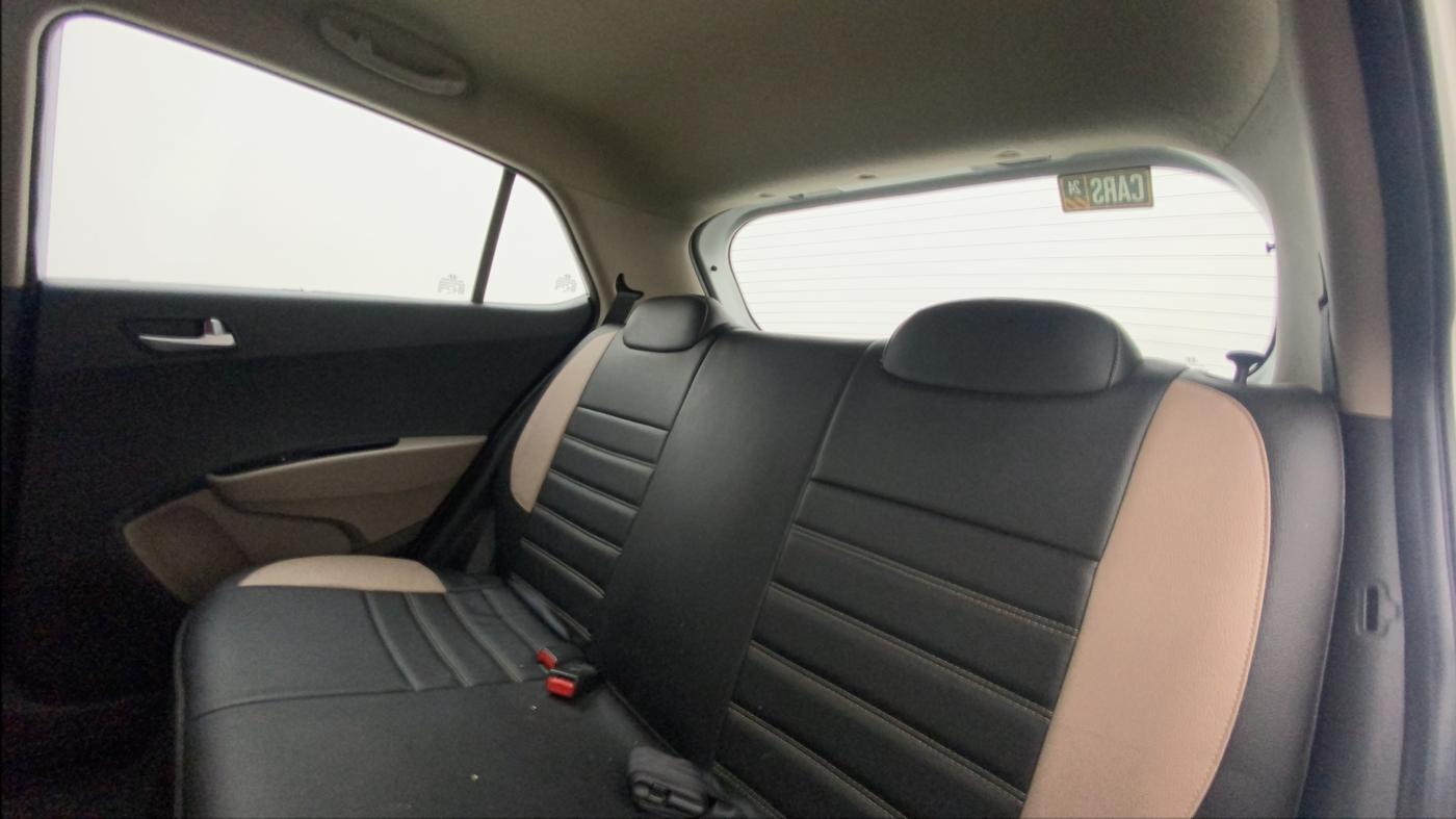 2019 Hyundai Grand i10 SPORTZ 1.2 KAPPA VTVT, Petrol, Manual, 30,515 km, Right Side Rear Door Cabin