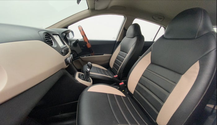 2019 Hyundai Grand i10 SPORTZ 1.2 KAPPA VTVT, Petrol, Manual, 30,515 km, Right Side Front Door Cabin