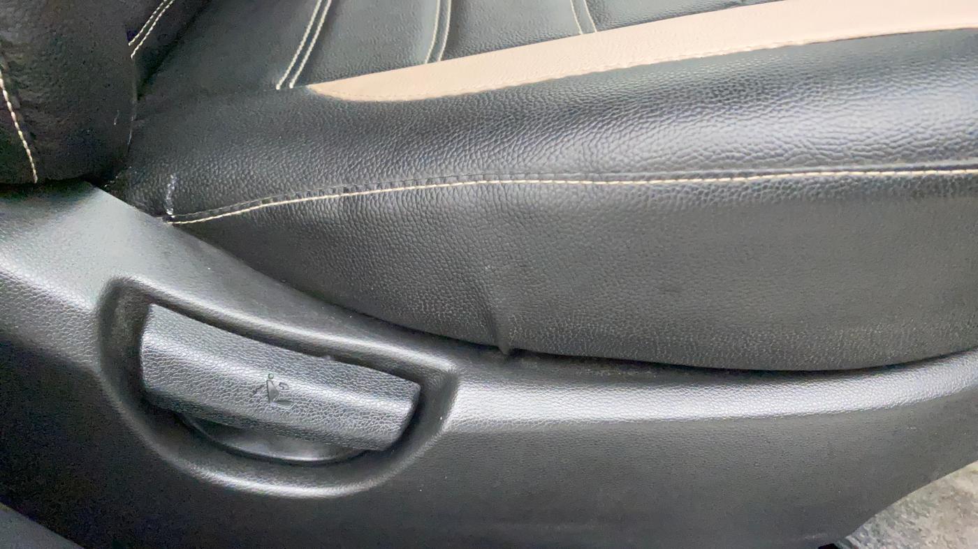 2019 Hyundai Grand i10 SPORTZ 1.2 KAPPA VTVT, Petrol, Manual, 30,515 km, Driver Side Adjustment Panel