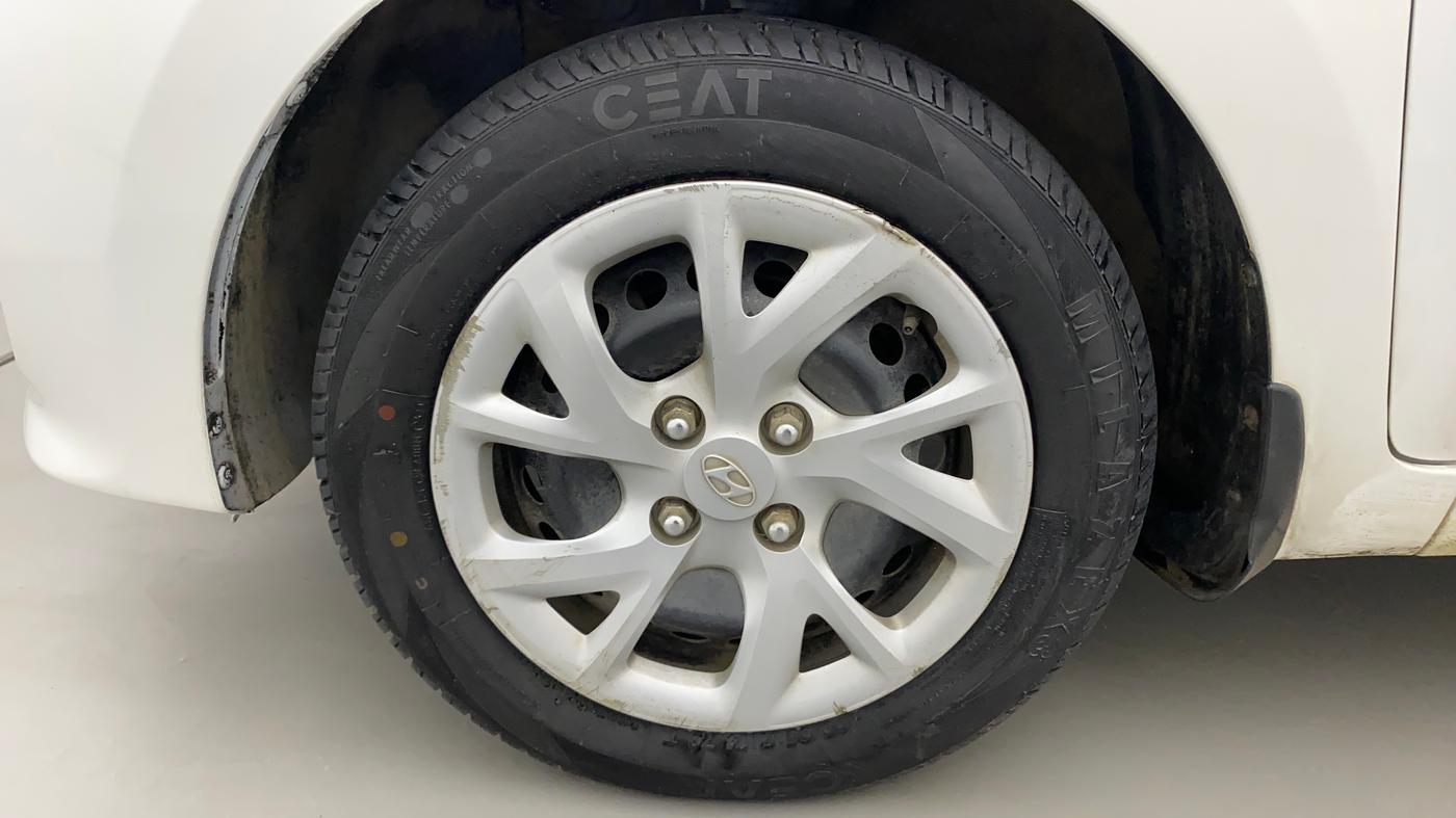2019 Hyundai Grand i10 SPORTZ 1.2 KAPPA VTVT, Petrol, Manual, 30,515 km, Left Front Wheel
