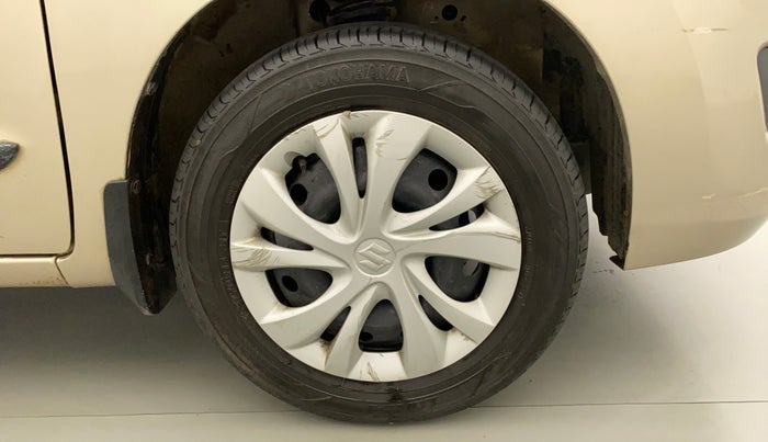 2014 Maruti Wagon R 1.0 LXI CNG, CNG, Manual, 1,12,063 km, Right Front Wheel