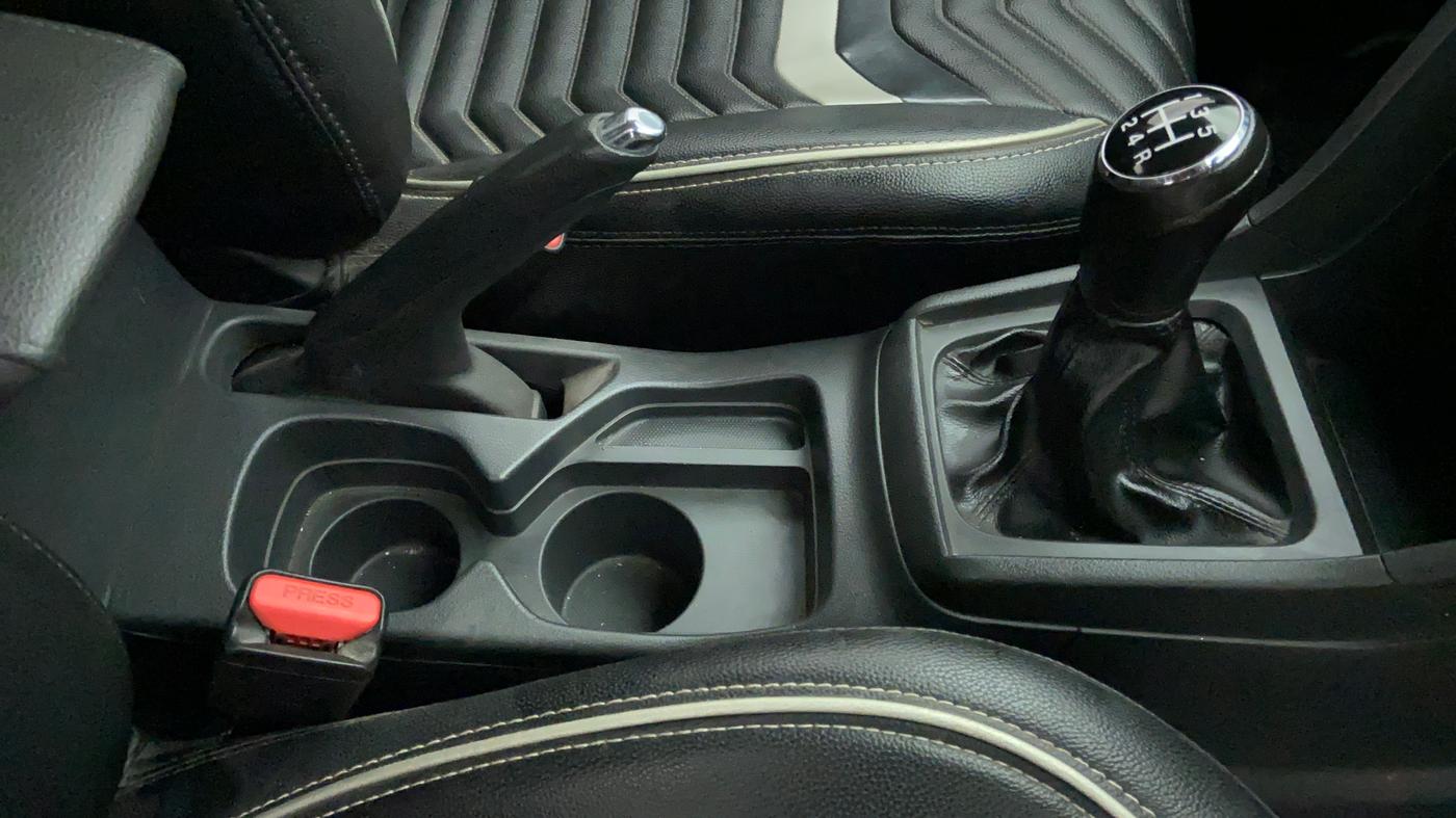 2018 Maruti Vitara Brezza VDI, Diesel, Manual, 21,565 km, Gear Lever